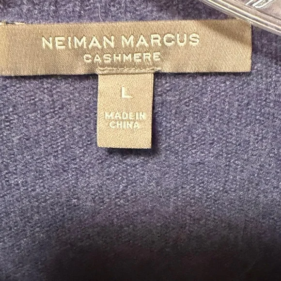 Women’s Neiman Marcus Blue Full-Zip Sweater - Picture 4 of 4